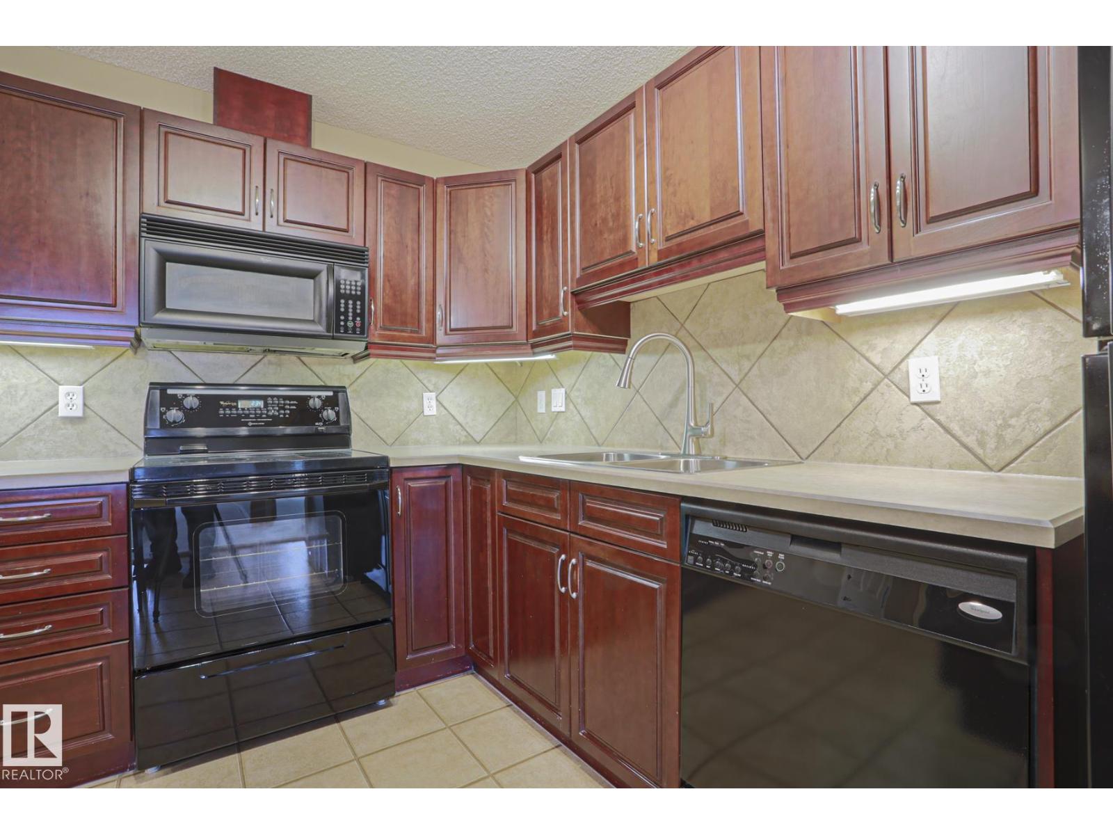 #216 279 SUDER GREENS DR NW — photo 6