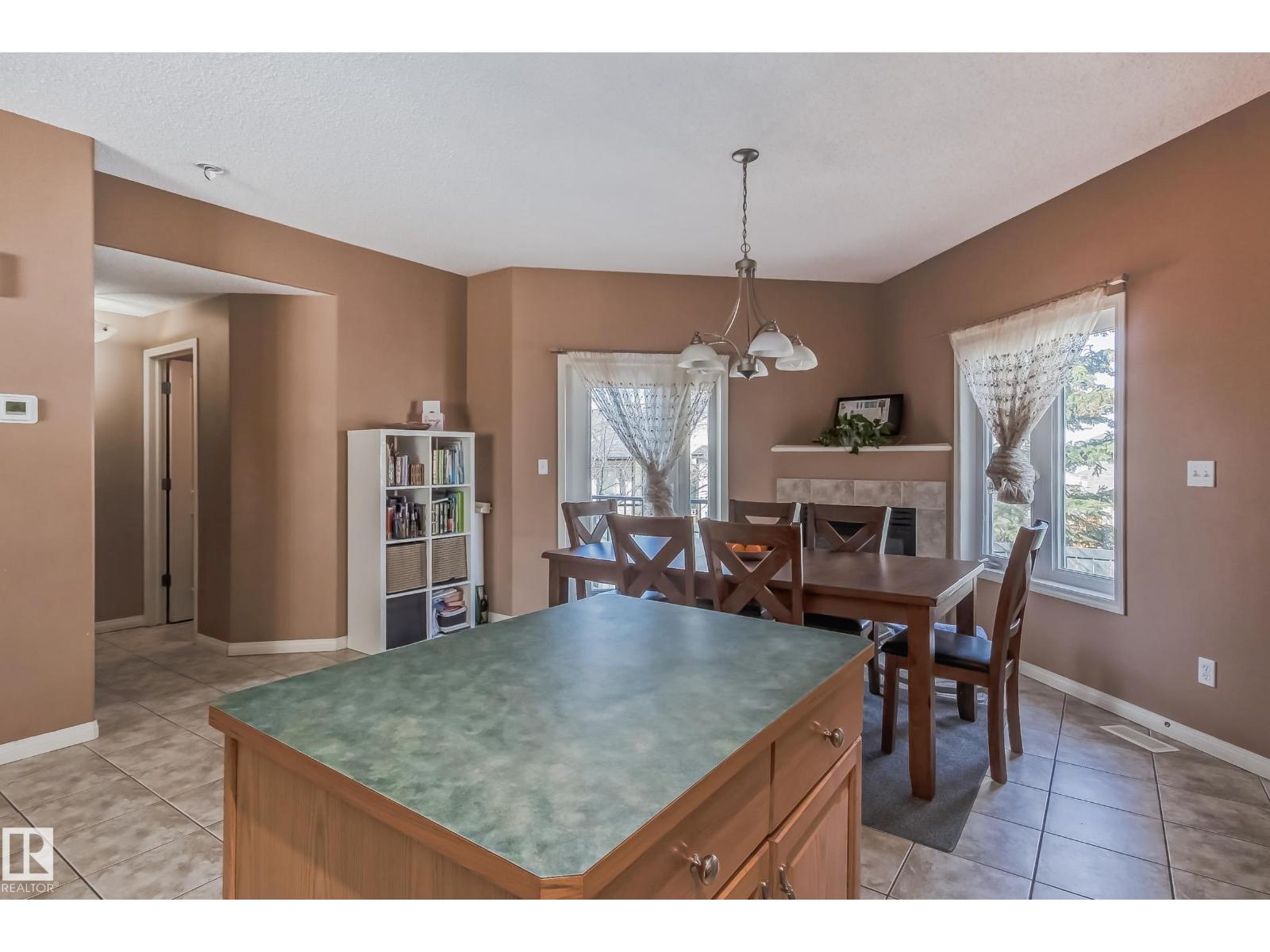 #49 8403 164 AV NW - 14
