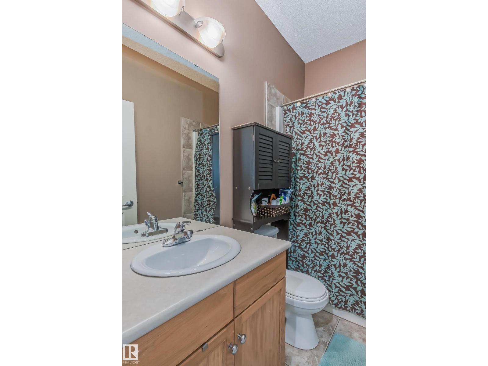 #49 8403 164 AV NW - 37