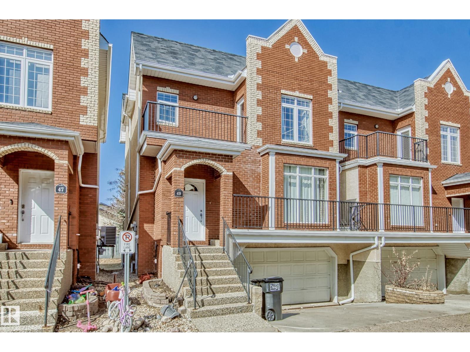 #49 8403 164 AV NW - 50