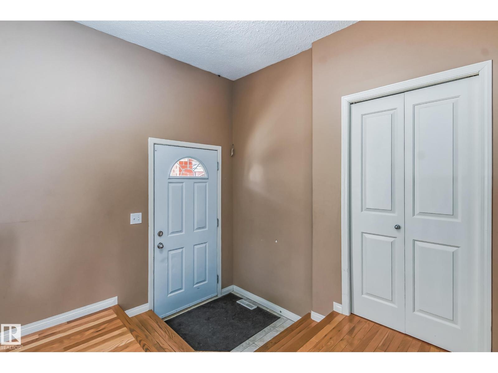 #49 8403 164 AV NW - 9