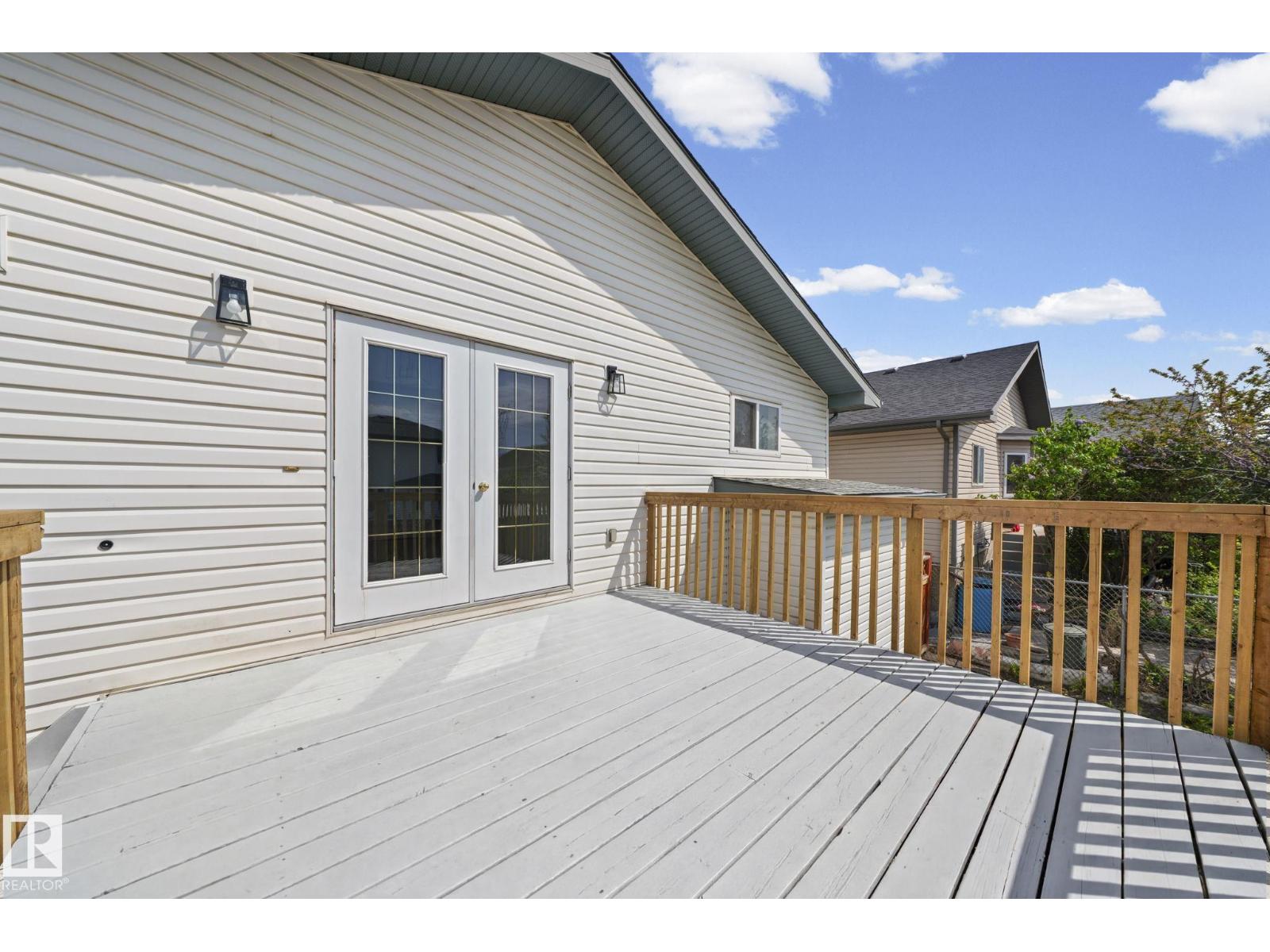 6715 165 AV NW - 19