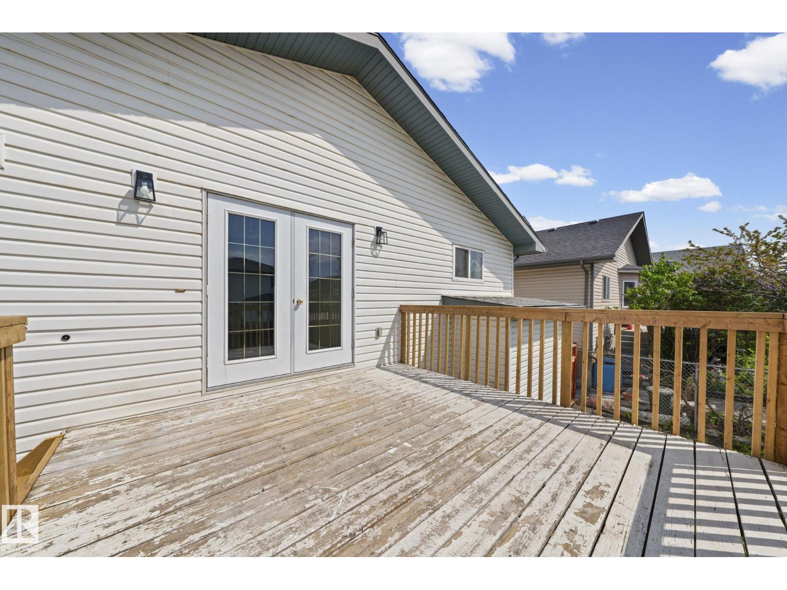 6715 165 AV NW - 20