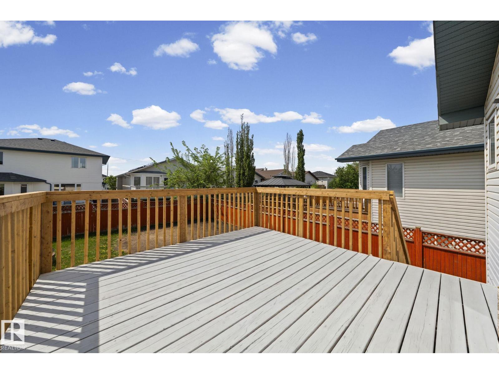 6715 165 AV NW - 21