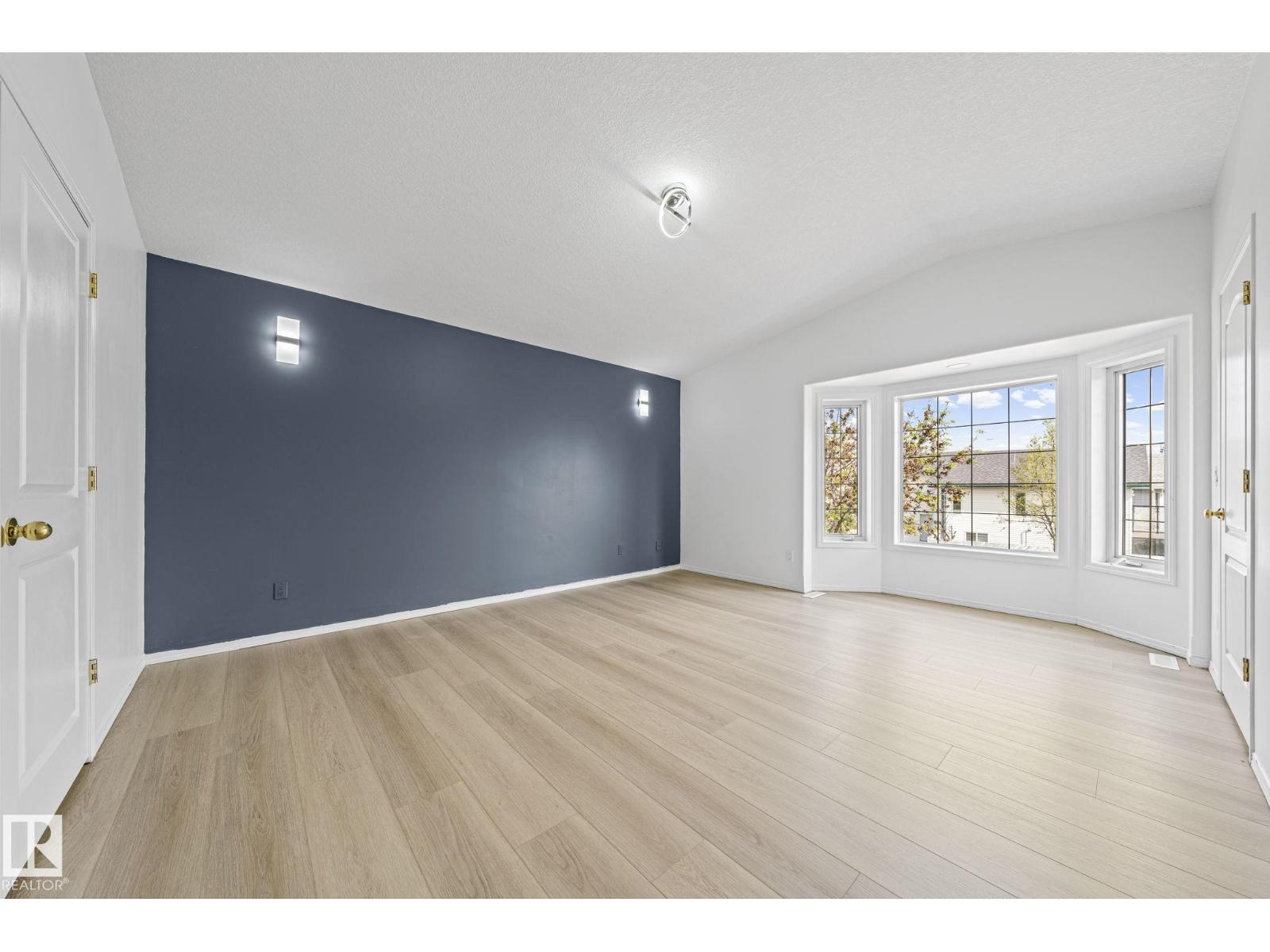 6715 165 AV NW - 34