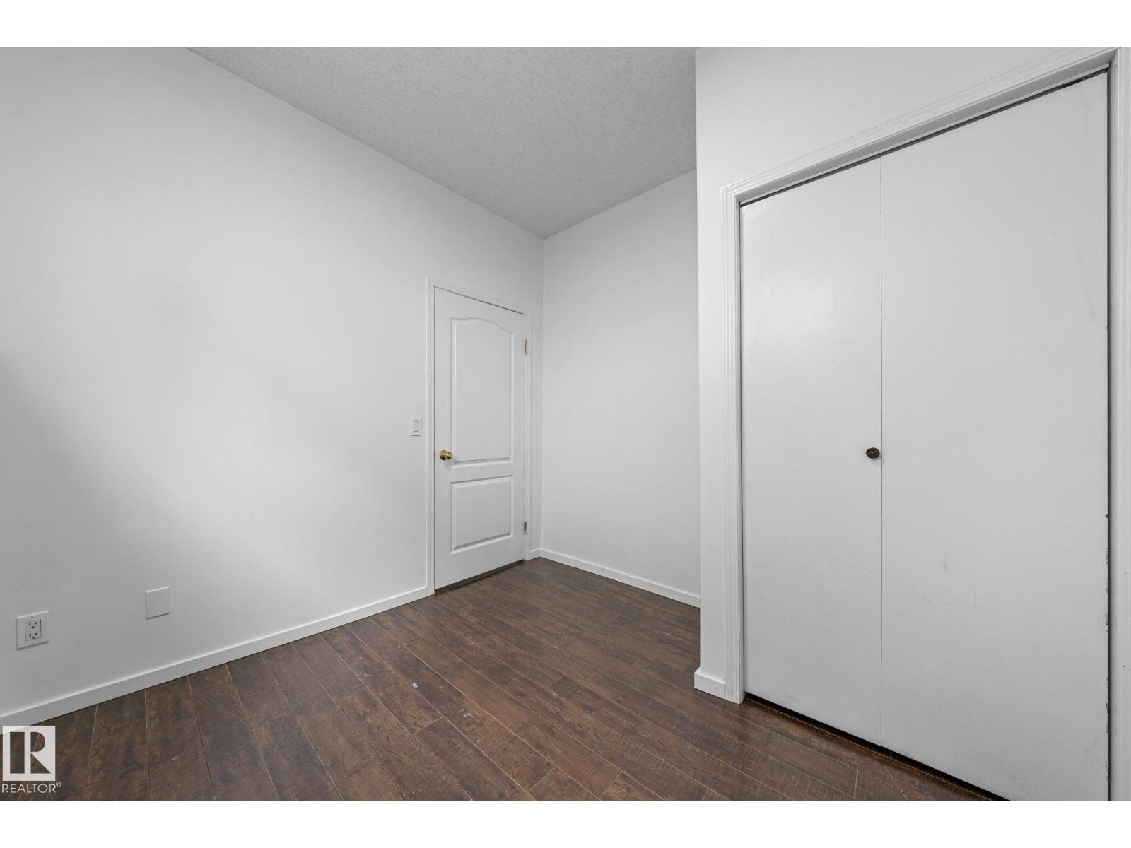 6715 165 AV NW - 45