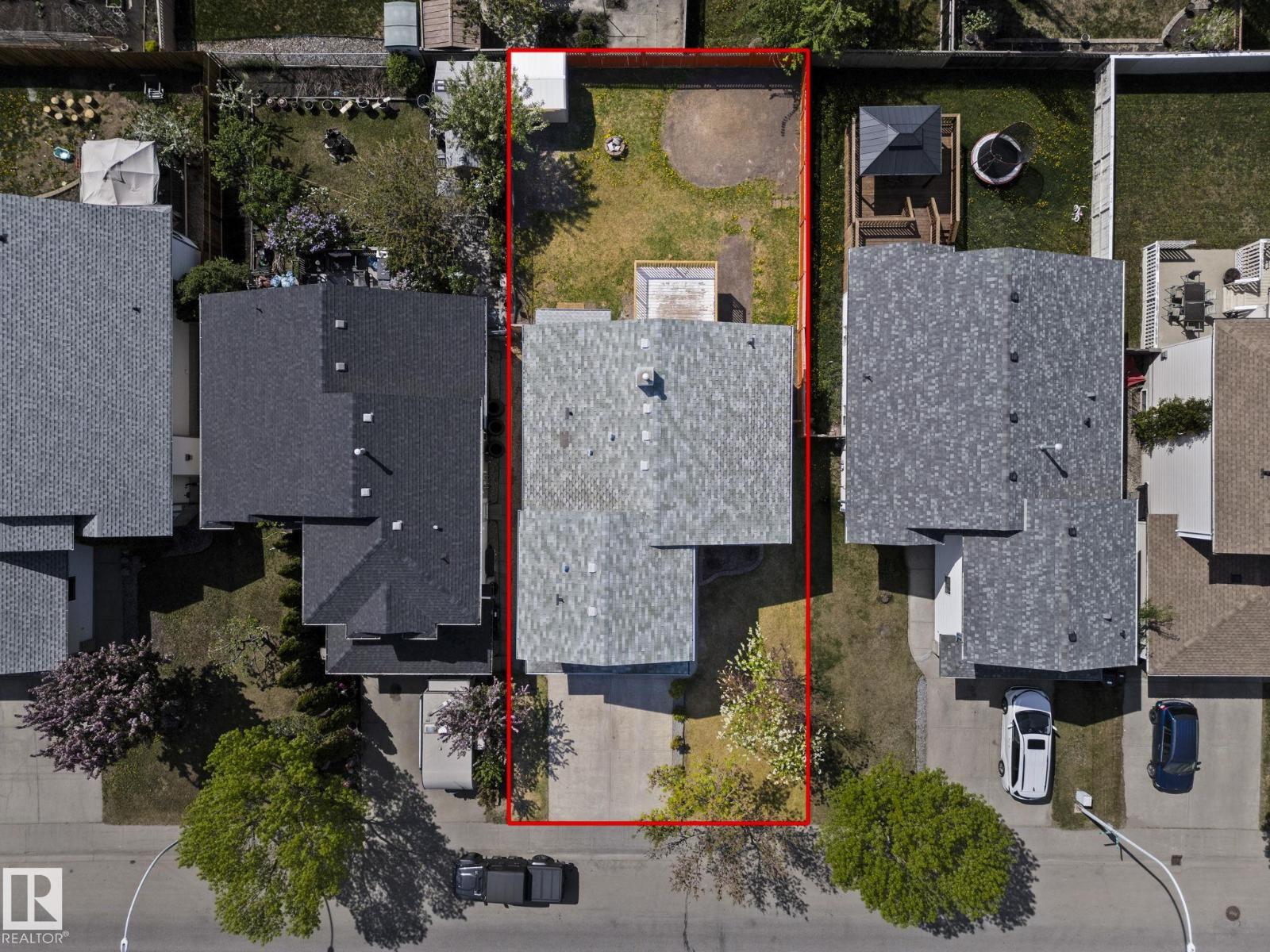 6715 165 AV NW - 57