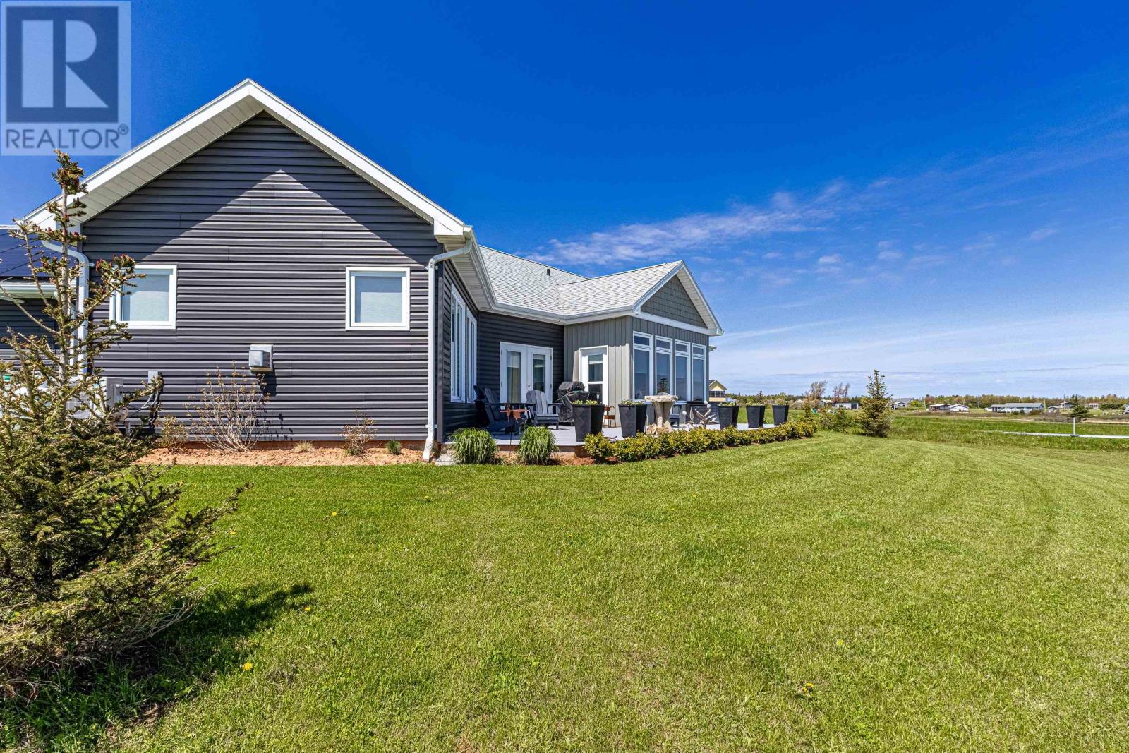 148 BLUE BAY Drive - 3