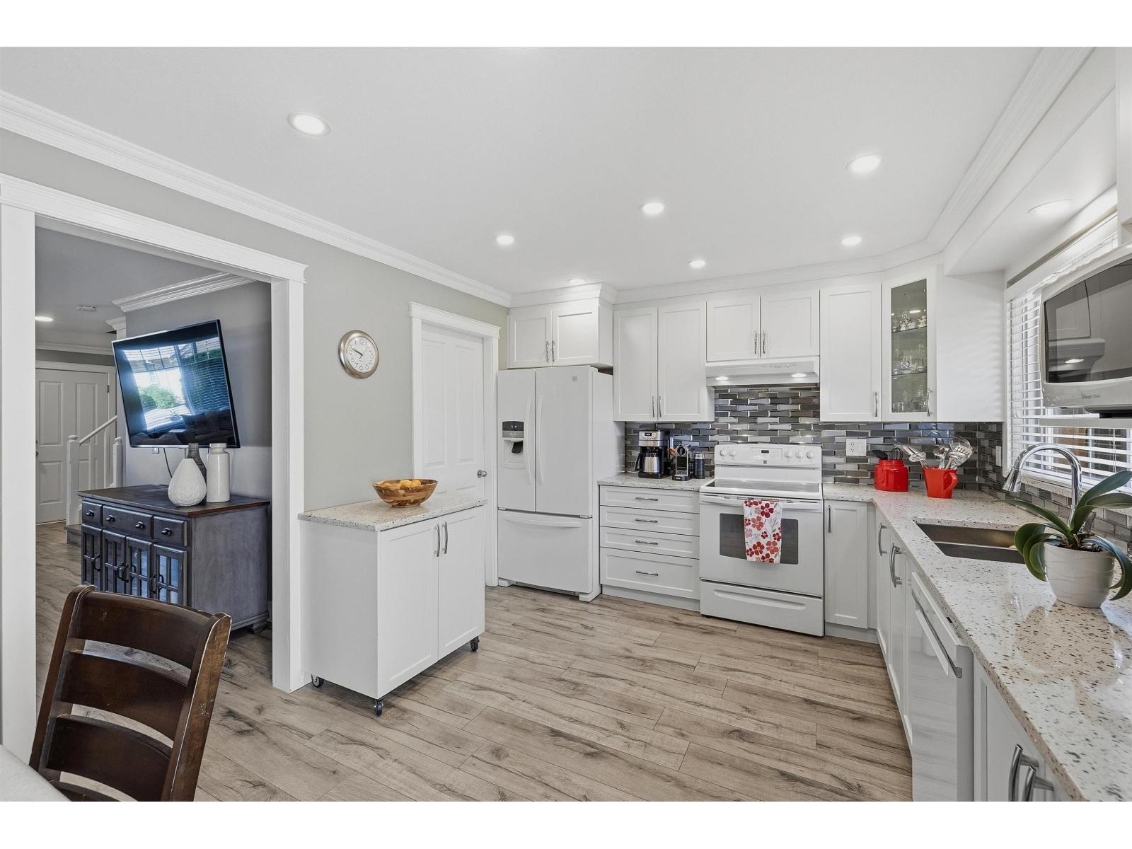 3 Bed, 3 Bath Townhouse for Sale in Surrey – 72 8888 151 STREET, Surrey – MLS# R3130462 - Image 13