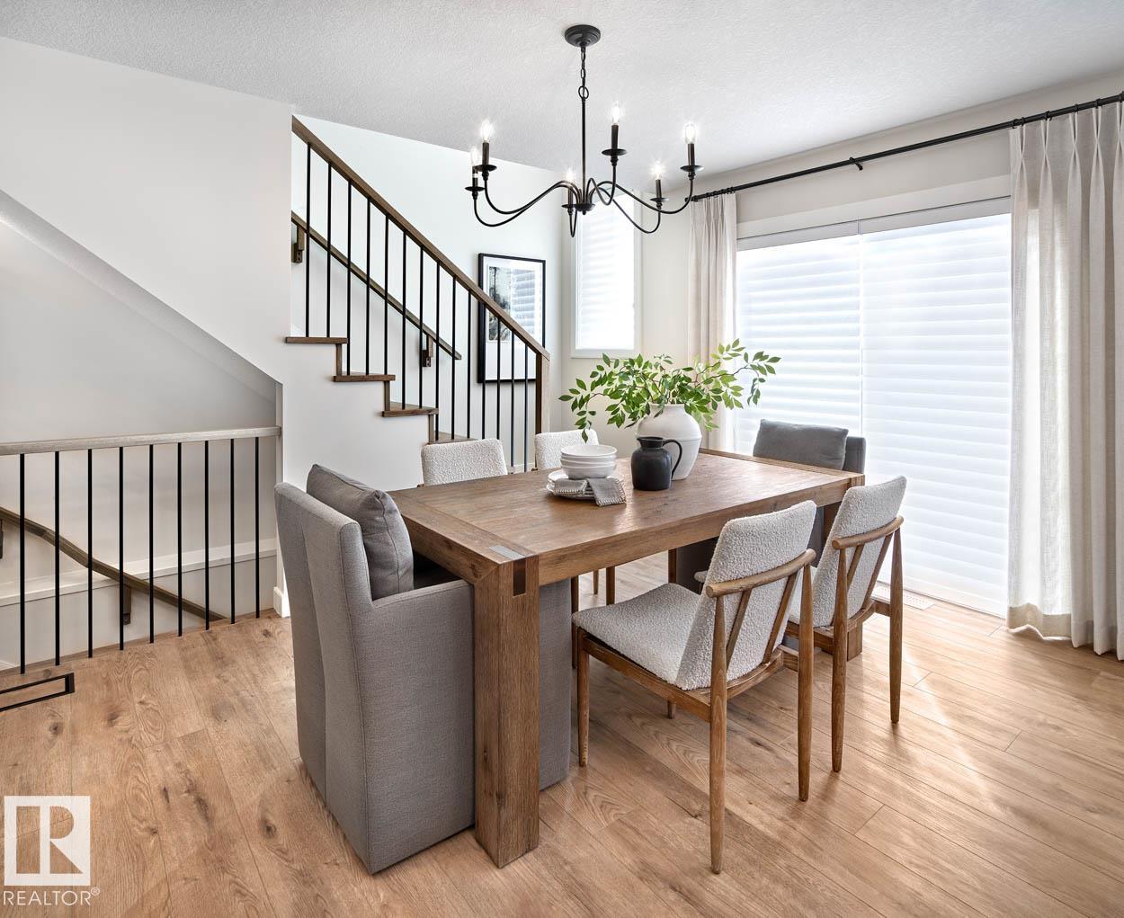 #1 19904 31 AV NW - 5
