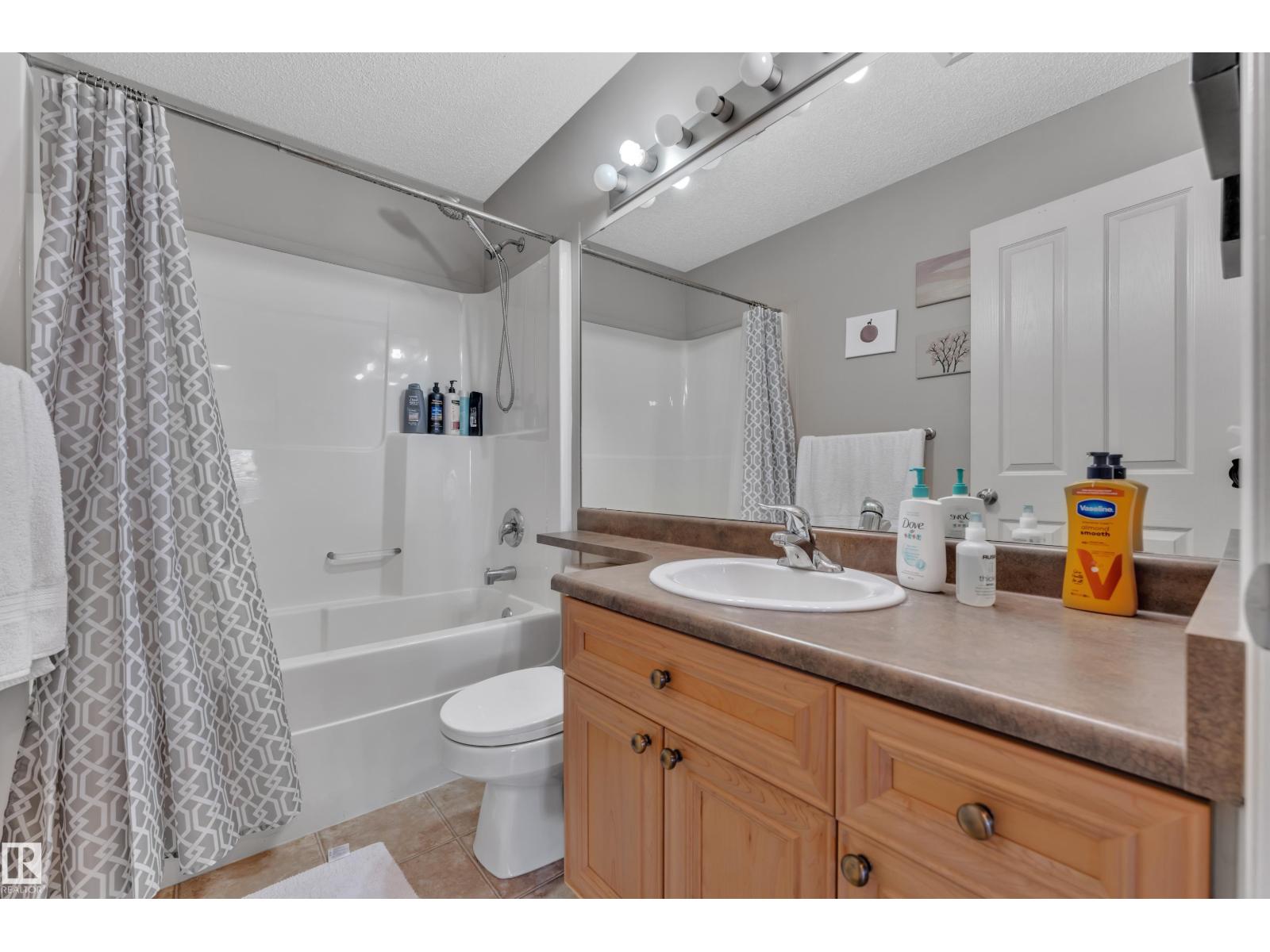14031 136 ST NW - 28