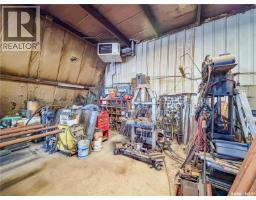 103 - 105 1st Avenue W, Climax, SK S0N0N0 Photo 16