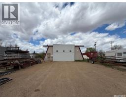 103 - 105 1st Avenue W, Climax, SK S0N0N0 Photo 13