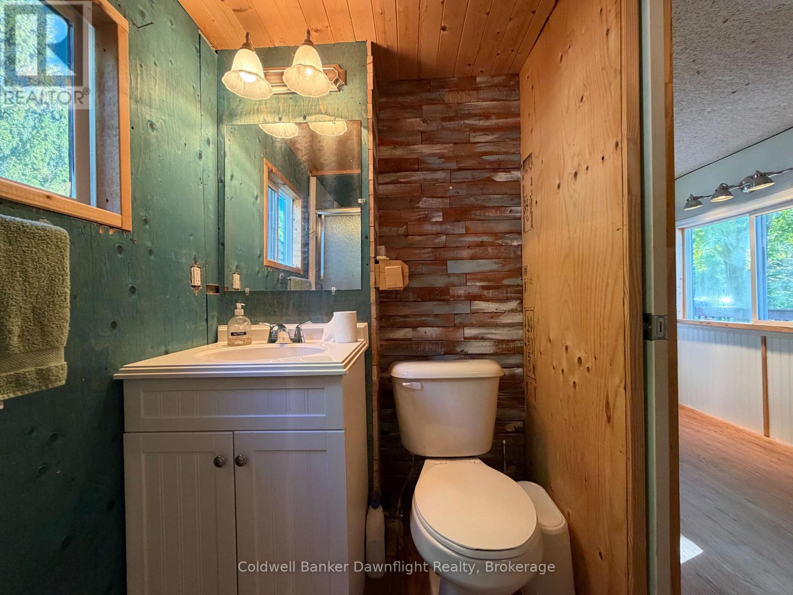 33833 HESSENLAND LANE - 14
