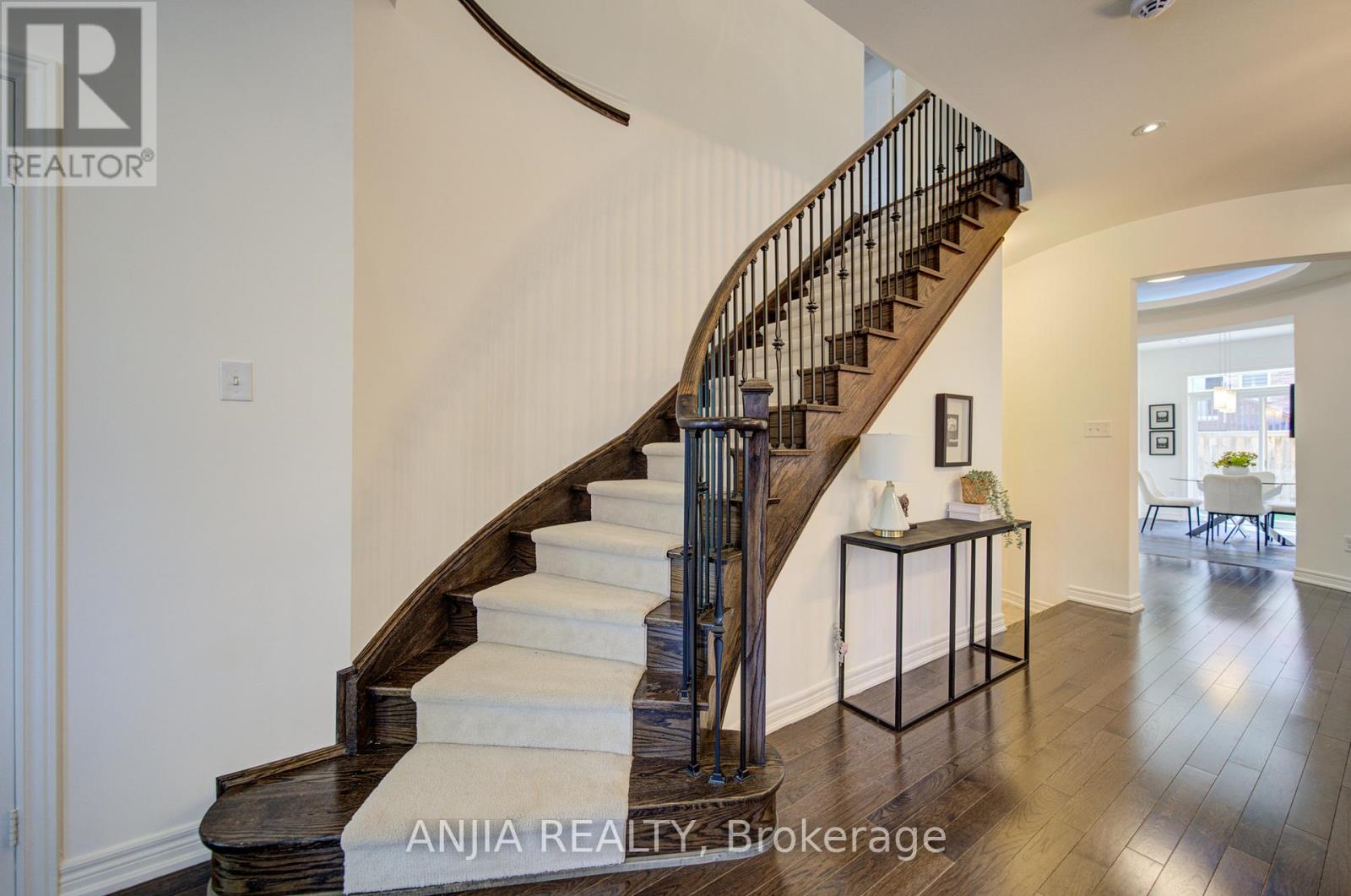 17 HOLST AVENUE - 12