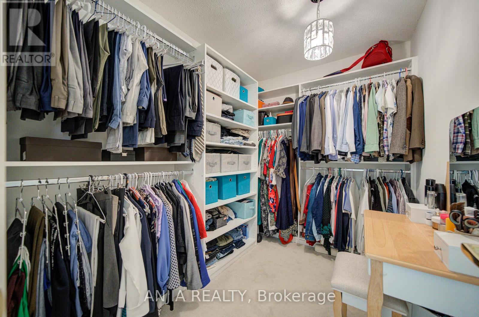 17 HOLST AVENUE - 33