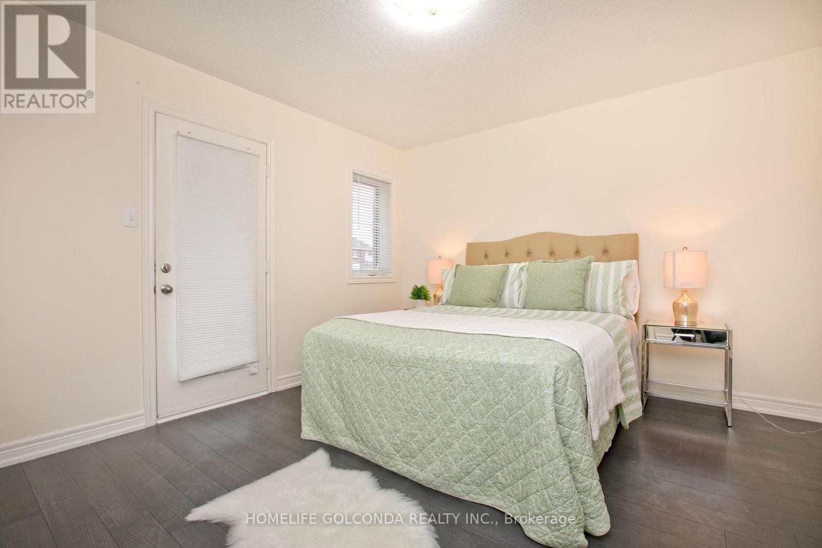 14 FANNY GROVE WAY - 13
