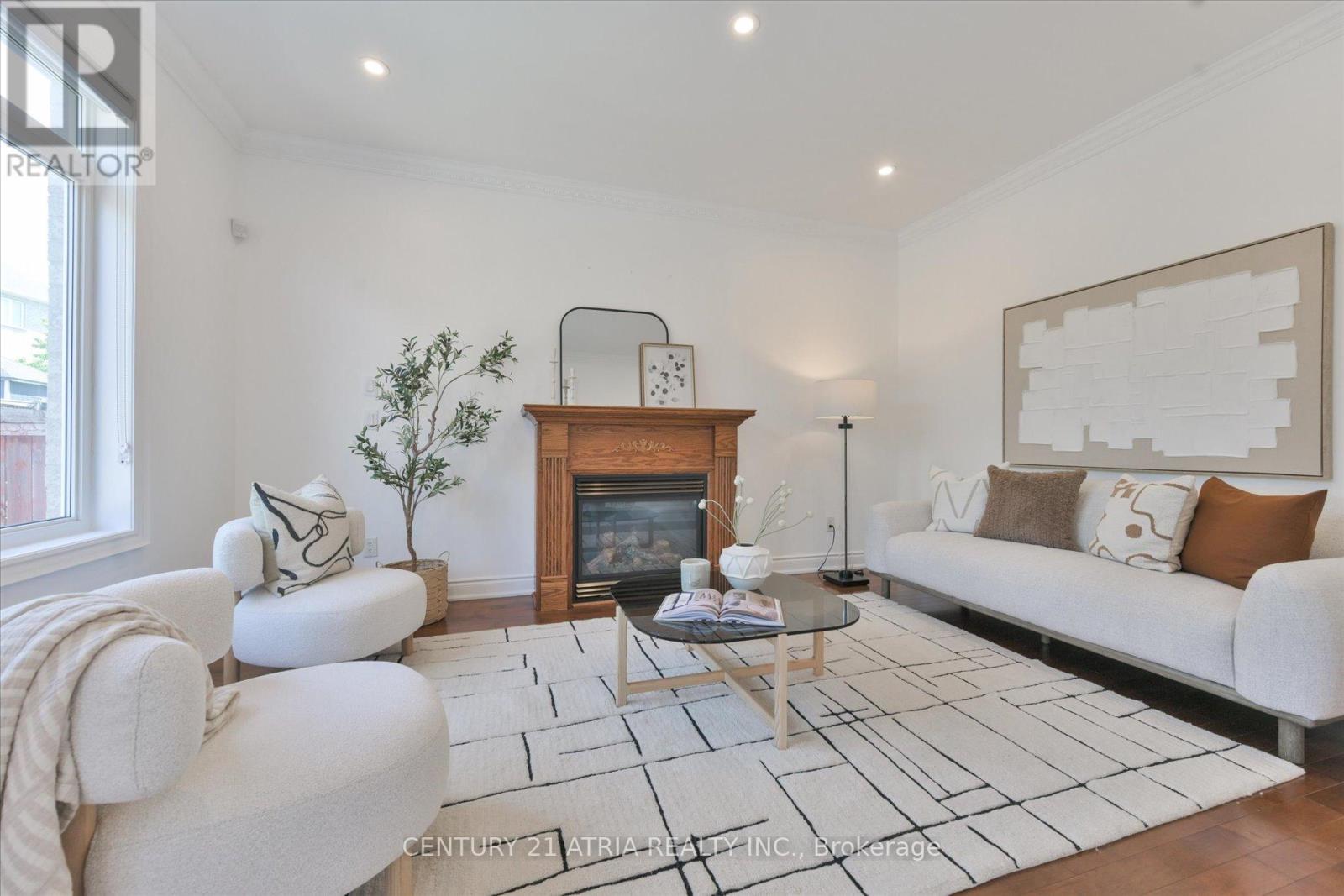 119 MARTINI DRIVE - 23