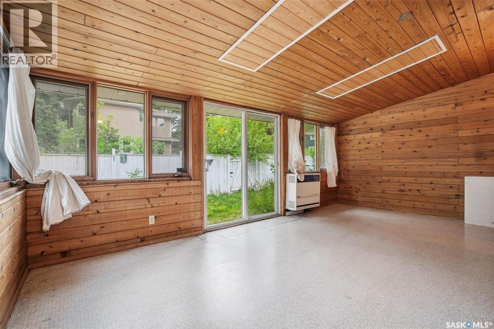 302 McKinnon AVENUE S - 21