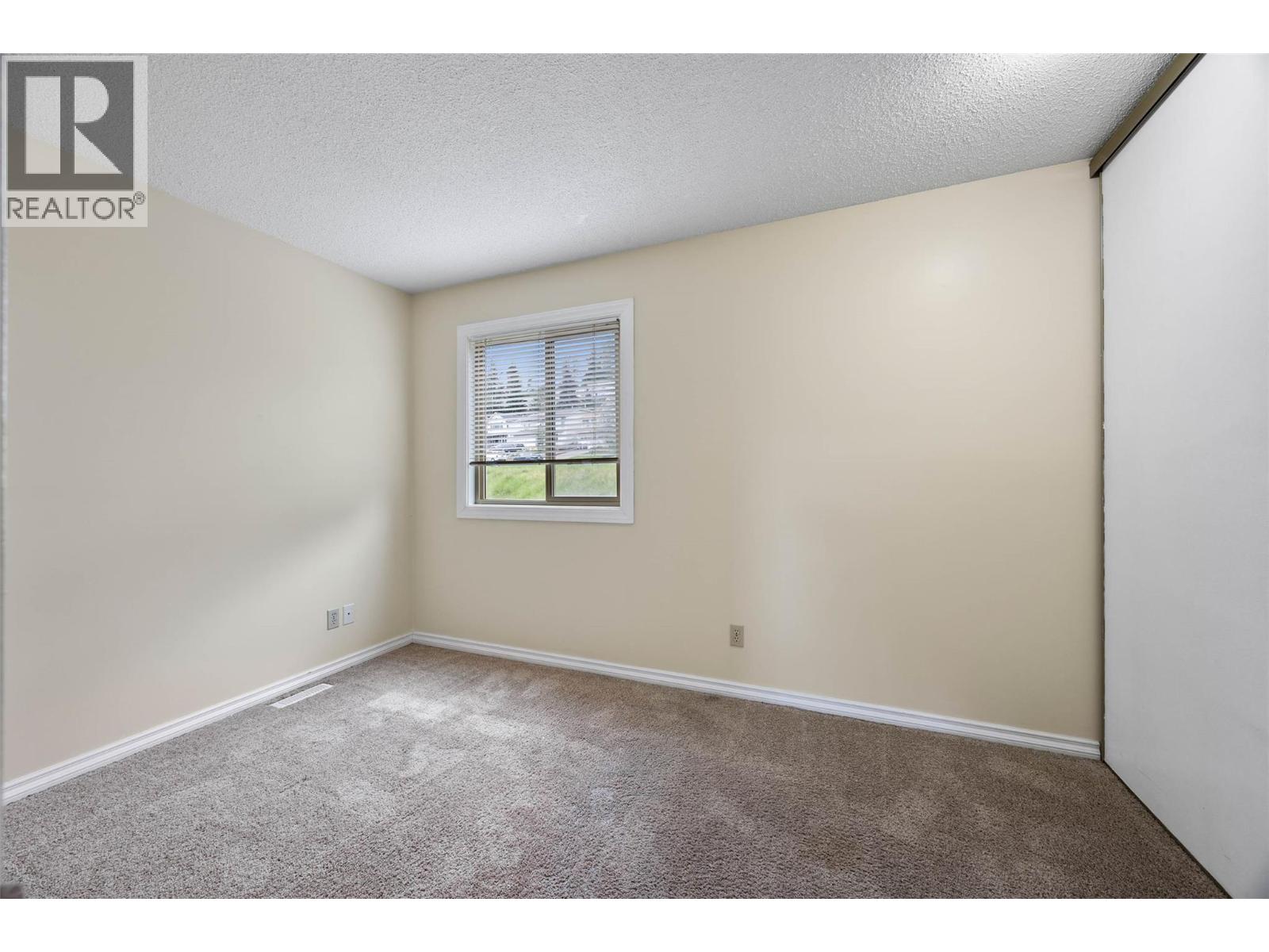 #38 1750 Summit Drive - 24