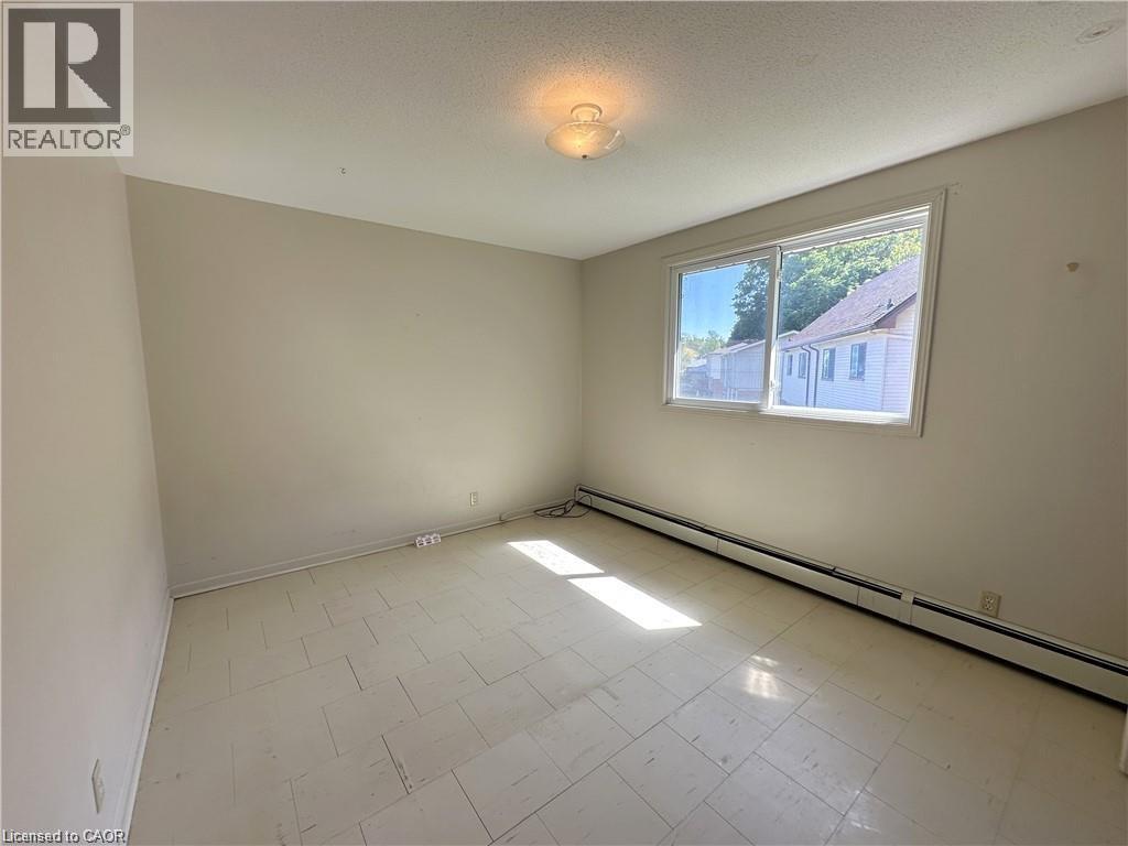 64-66 OAKWOOD Avenue - 37