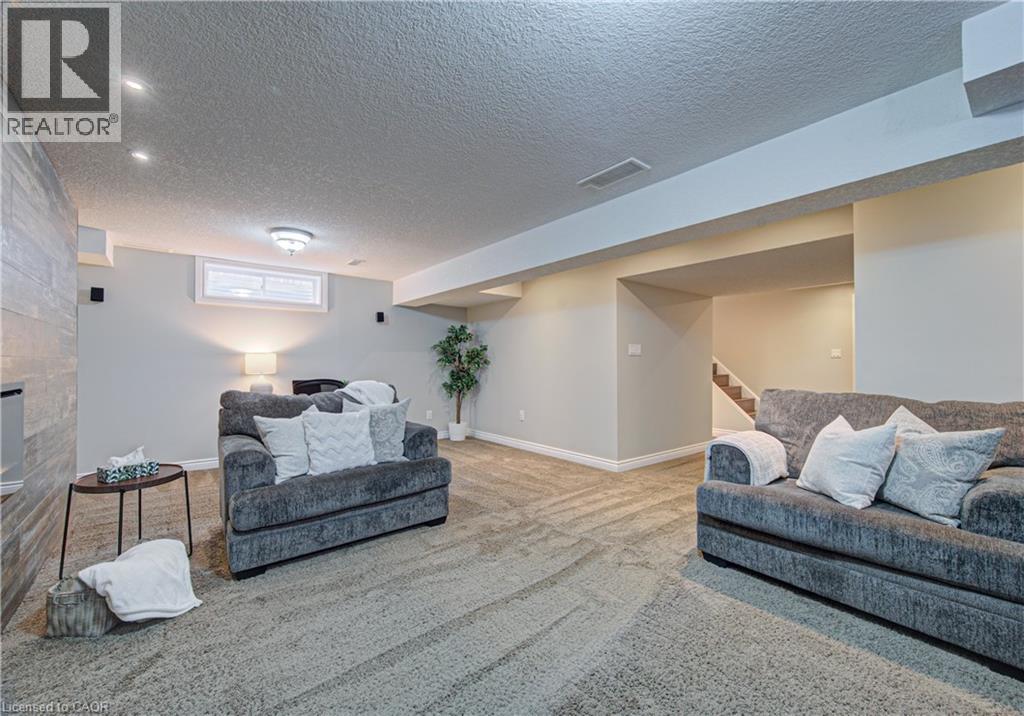 20 WALTER PERRY Place - 31