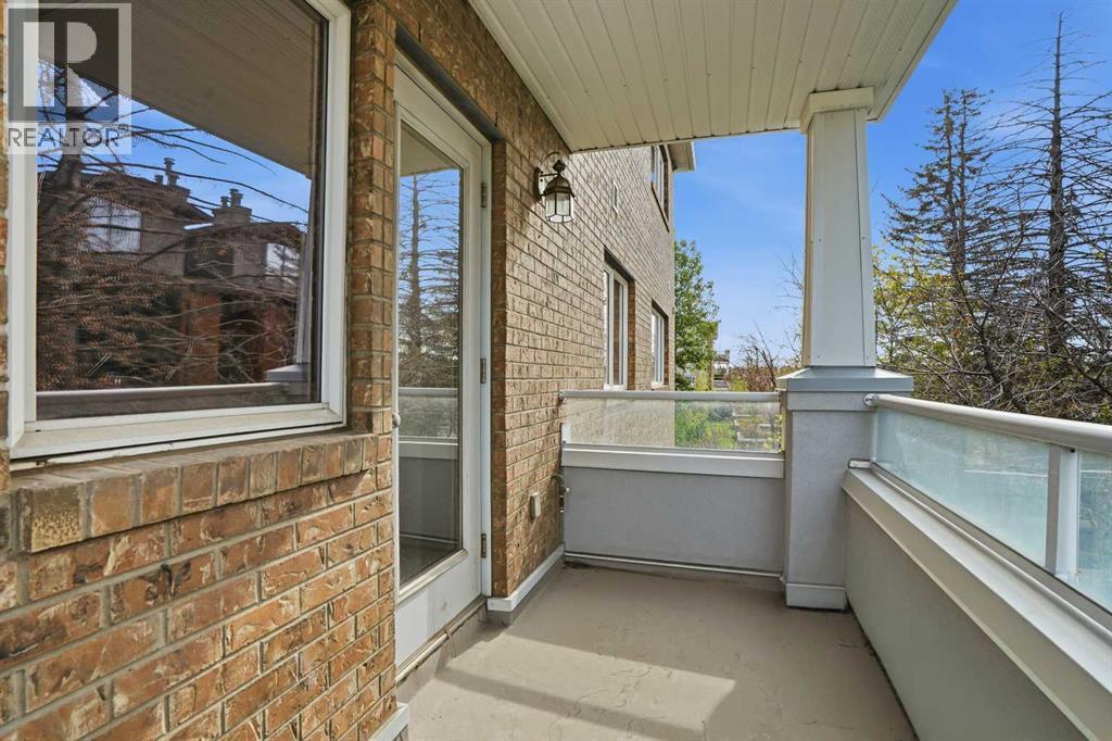 #212 790 Kingsmere Crescent SW - 24