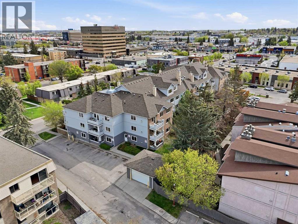 #212 790 Kingsmere Crescent SW - 32