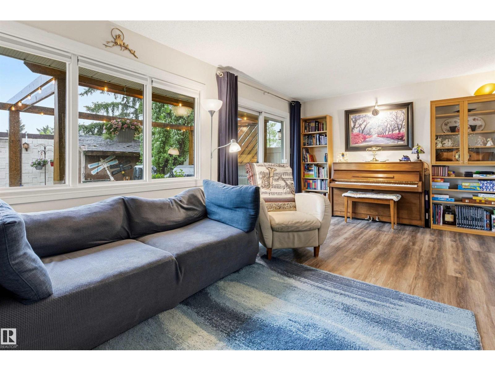 9575 180A ST NW - 19