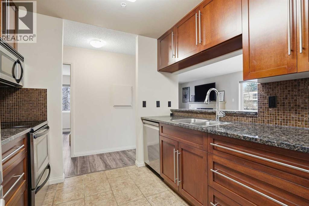 #212 790 Kingsmere Crescent SW - 13