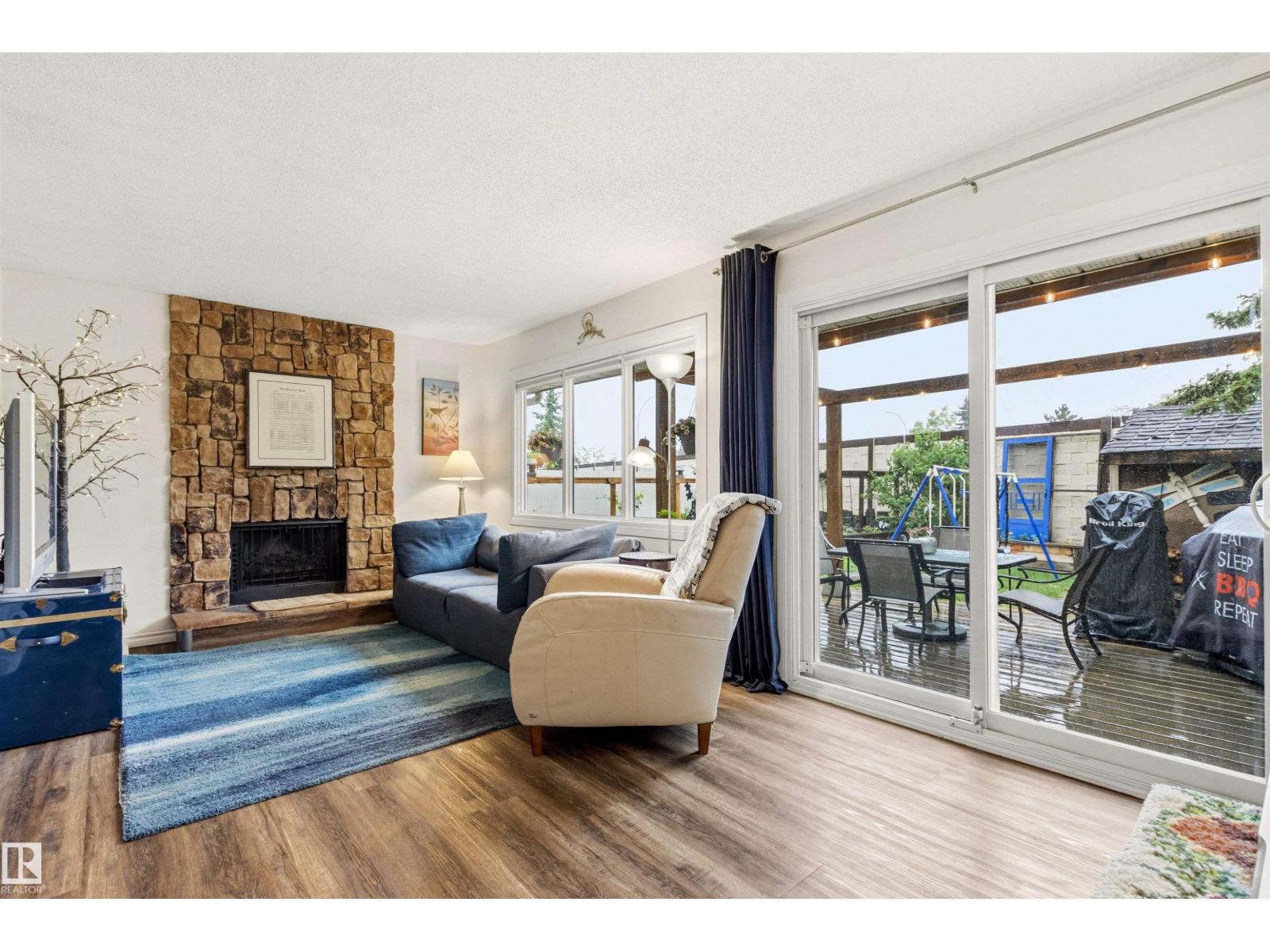 9575 180A ST NW - 21
