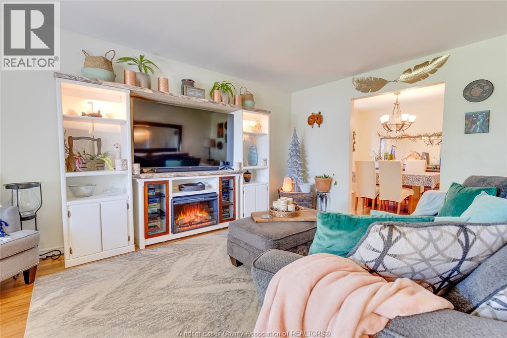 2841 GARVEY CRESCENT - 5