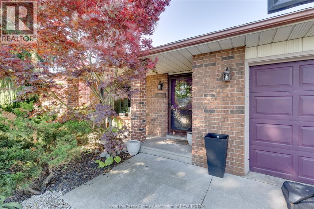 2841 GARVEY CRESCENT - 2