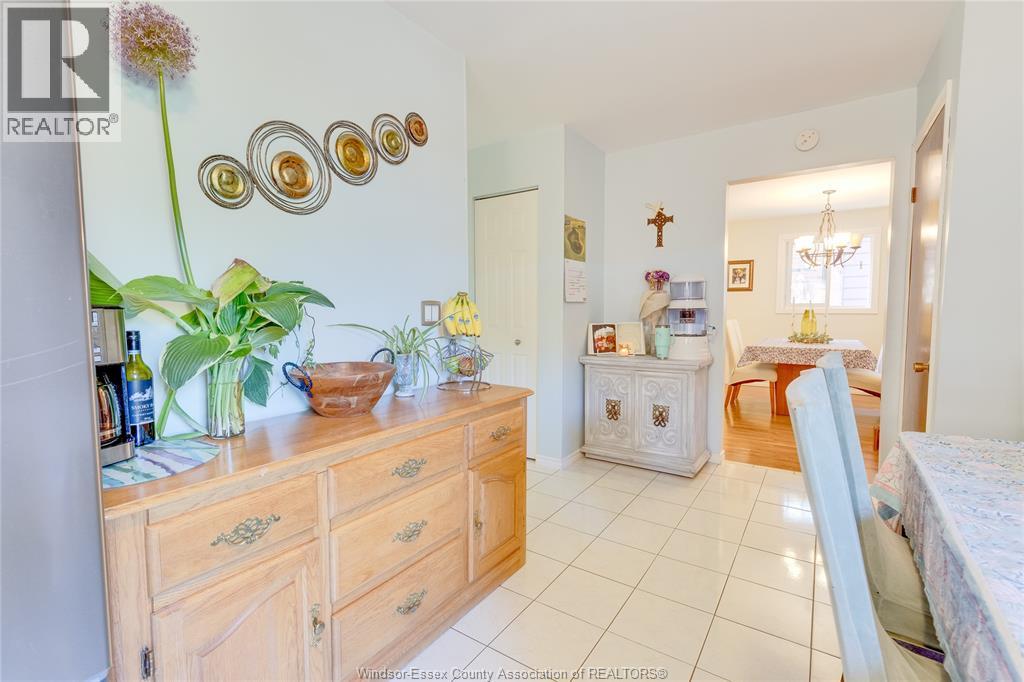 2841 GARVEY CRESCENT - 13