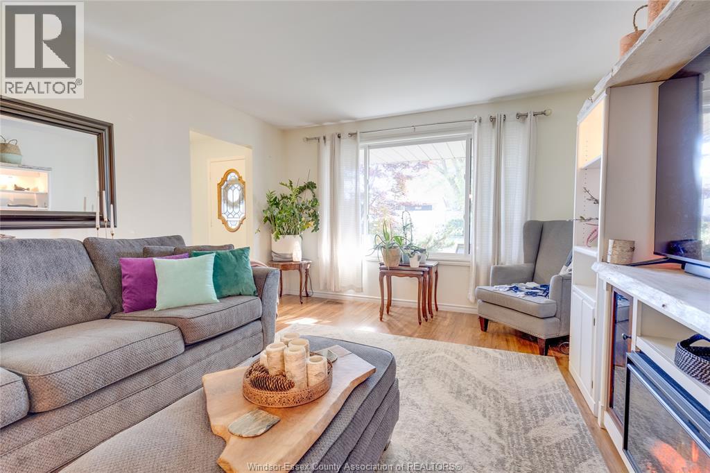 2841 GARVEY CRESCENT - 7