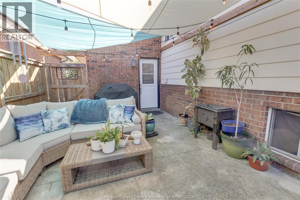 2841 GARVEY CRESCENT - 30