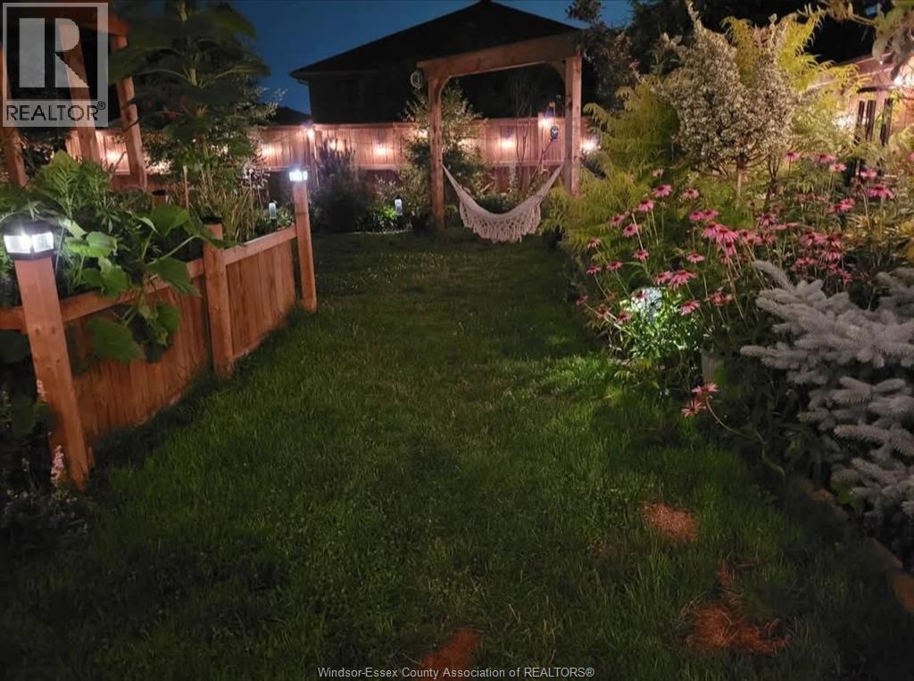 2841 GARVEY CRESCENT - 36