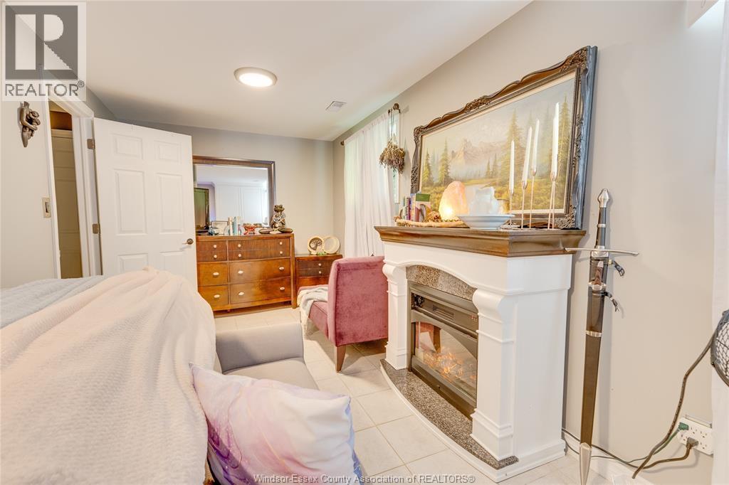 2841 GARVEY CRESCENT - 20