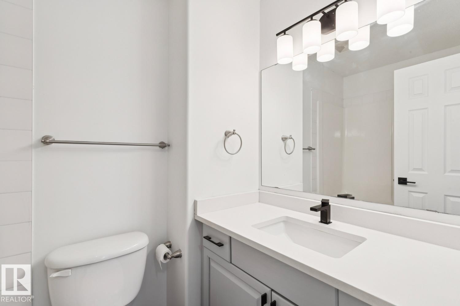 #1 225 Blackburn DR SW SW - 32