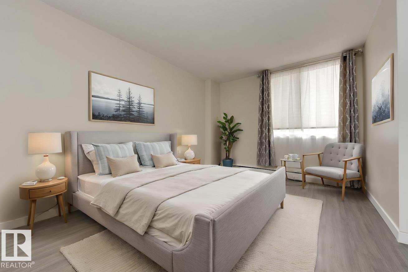 #103 9930 113 ST NW - 17