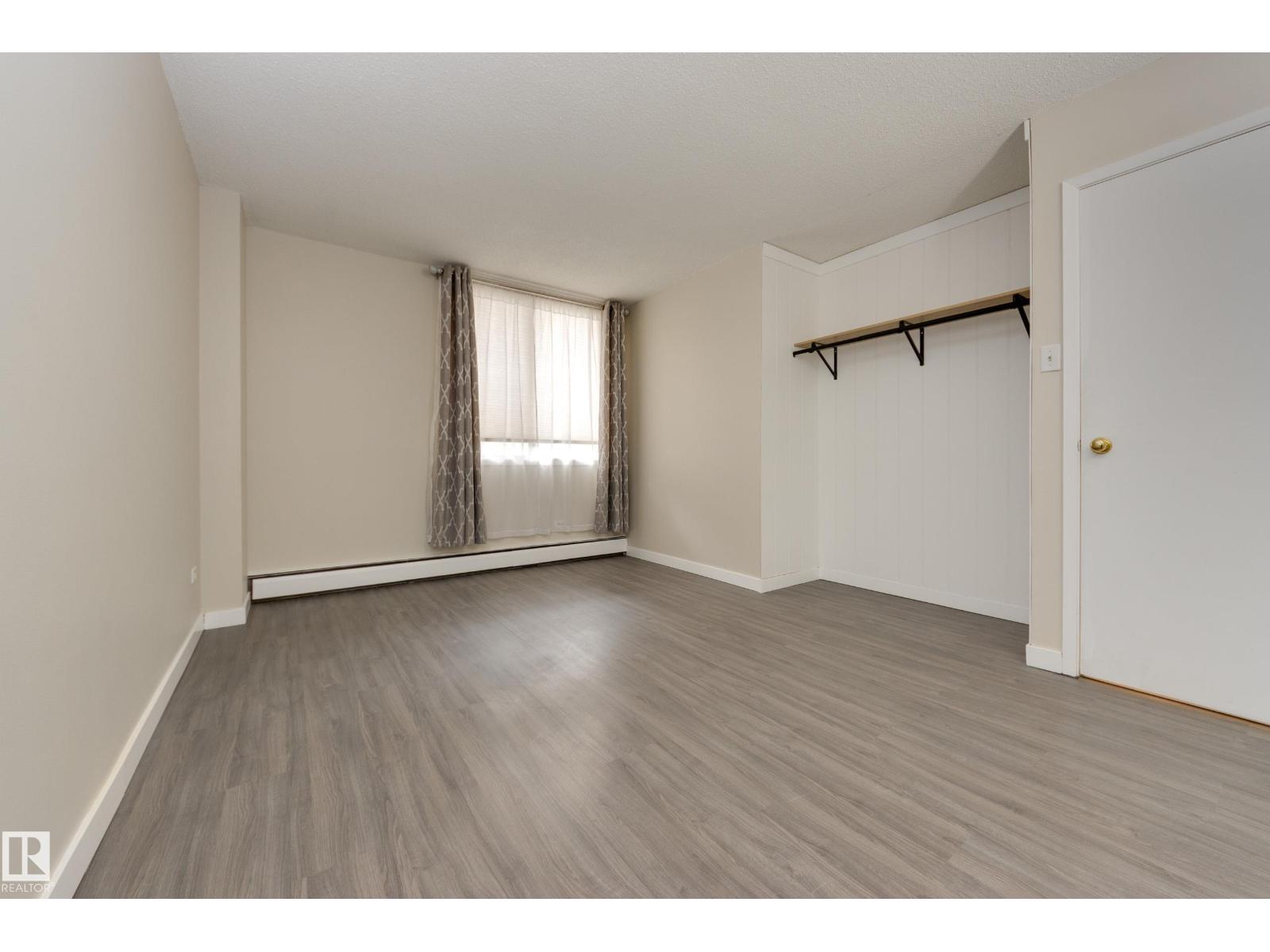 #103 9930 113 ST NW - 18