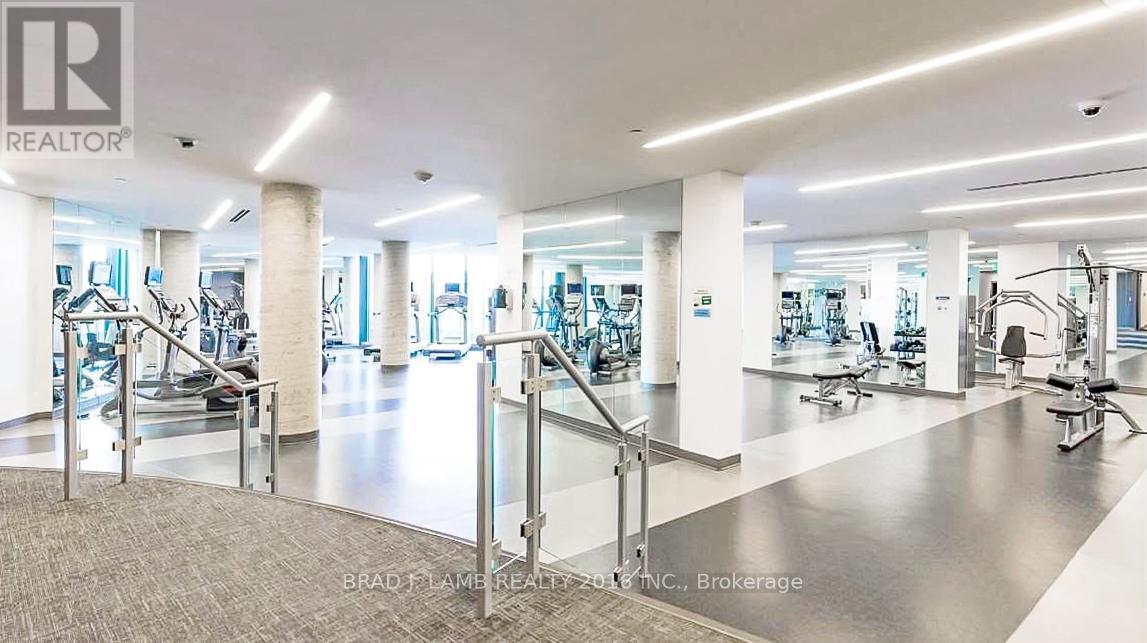 #2211 51 EAST LIBERTY STREET - 15