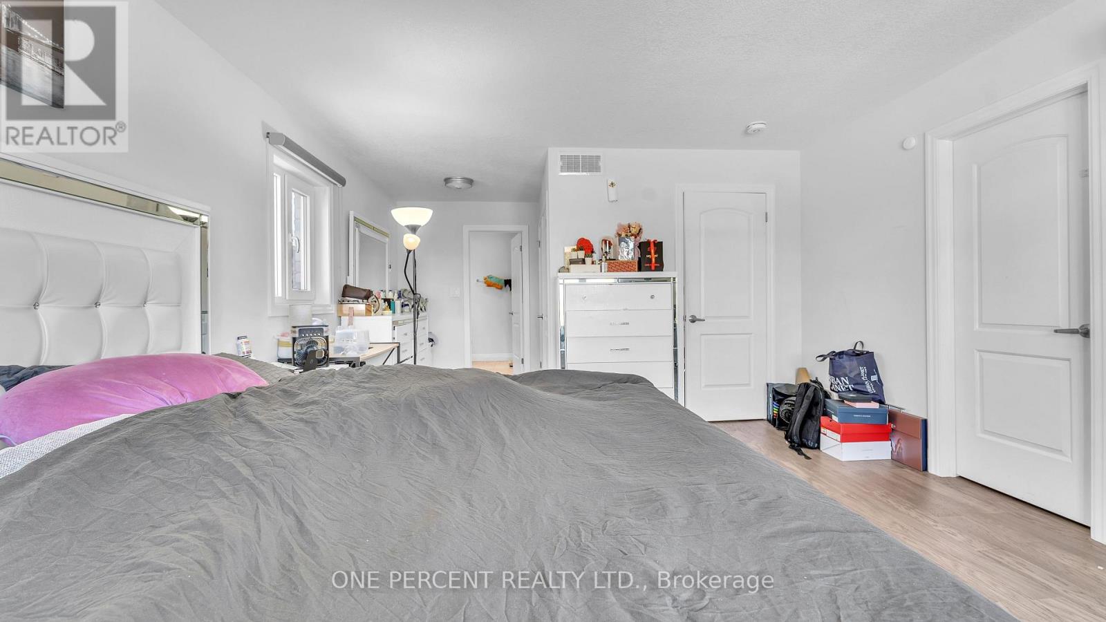 823 CEDARPARK WAY - 21