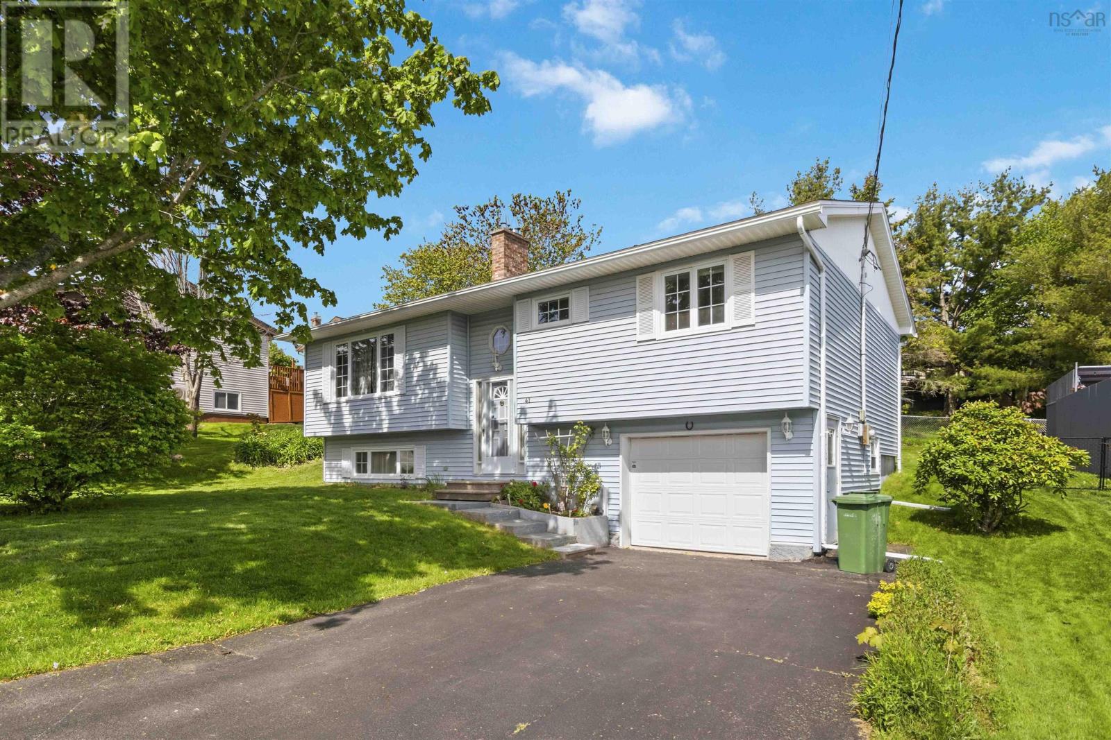 Property photo of 41 Churchill Downs Circle