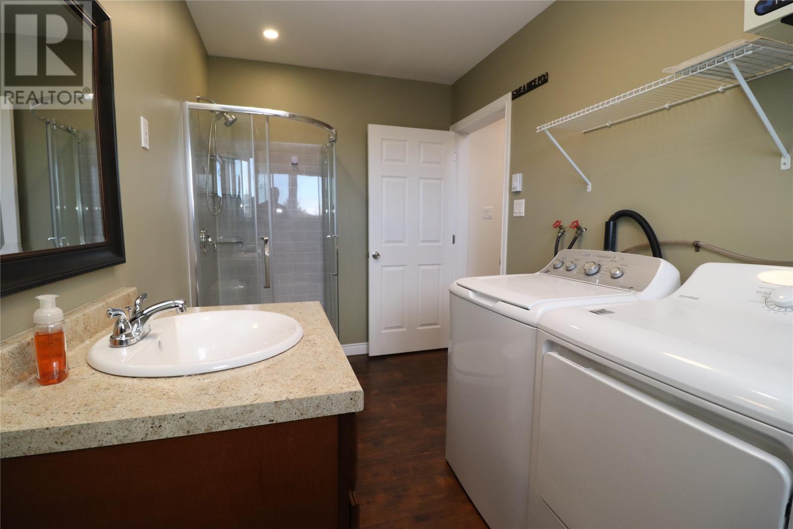 7 Squires Road - 18