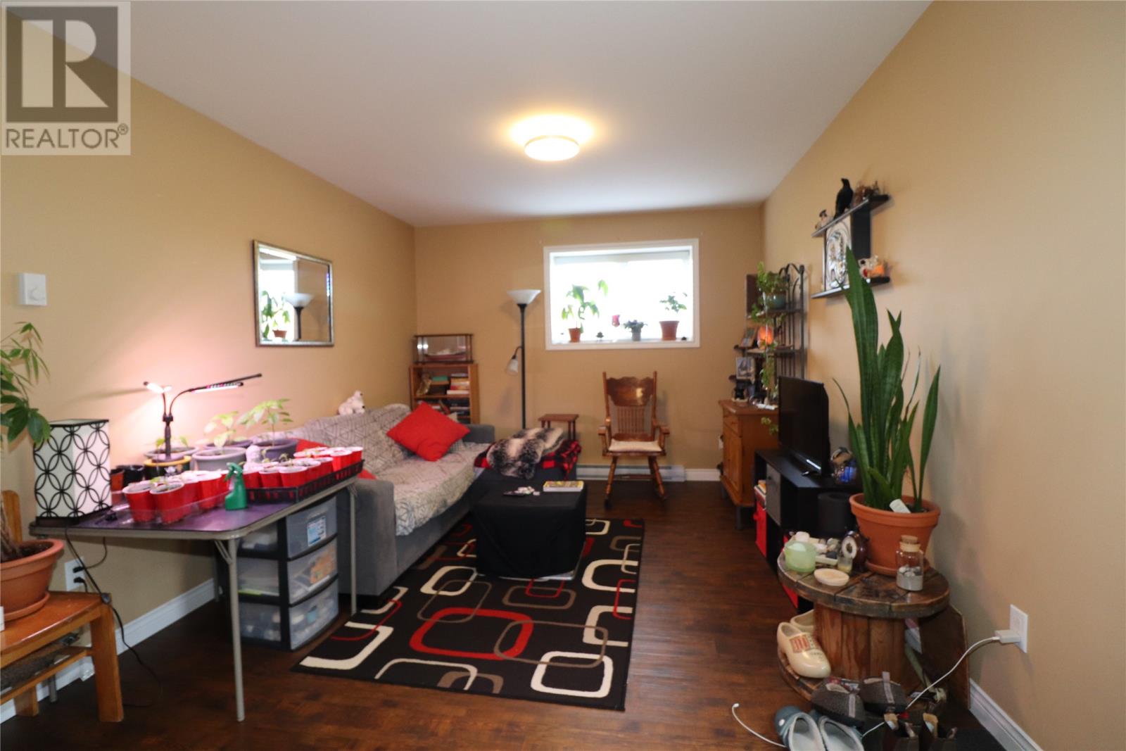 7 Squires Road - 21