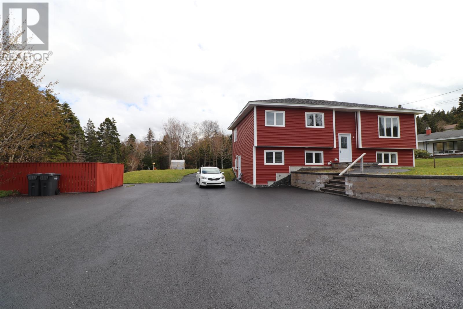 7 Squires Road - 27