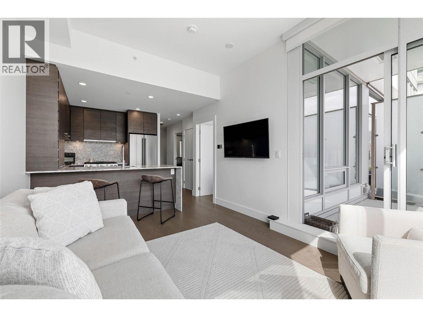 1010 1191 SUNSET Drive, Kelowna