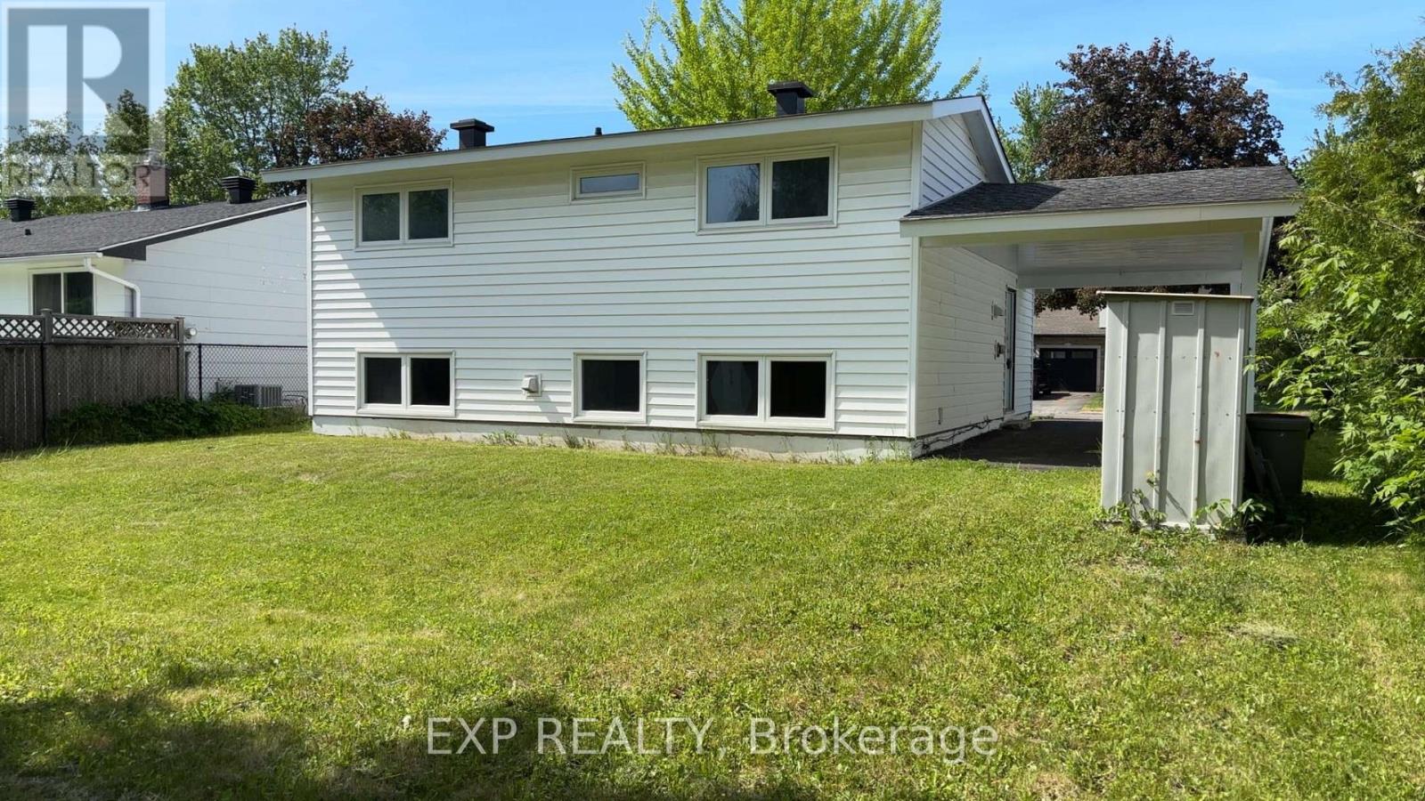 2158 FILLMORE CRESCENT - 42