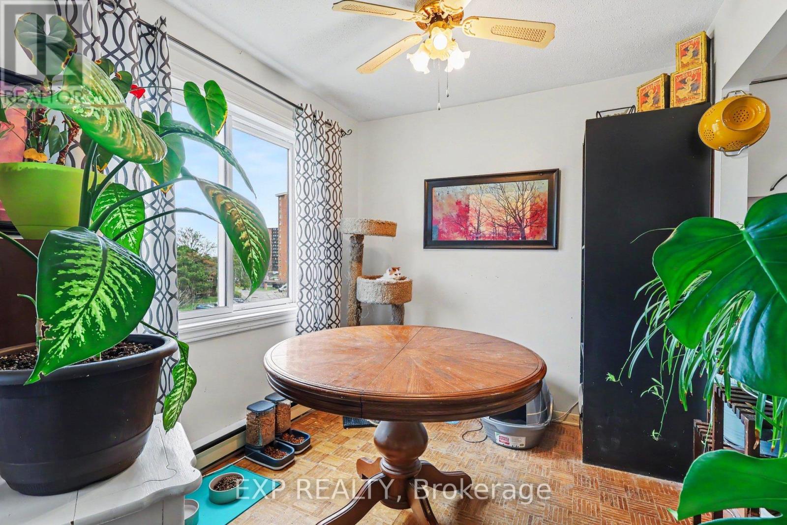 #405A 2044 ARROWSMITH DRIVE - 7